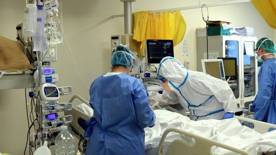 Covid, curva in salita: 298 positivi in Sicilia, un terzo a Palermo. Galati Mamertino dichiarata "zona rossa"