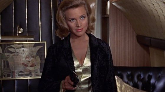 Morta Honor Blackman, addio alla Pussy Galore di James Bond