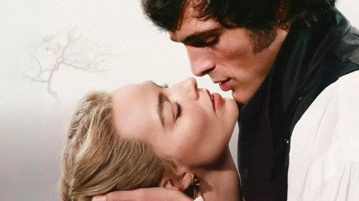 “Cime tempestose” belli e maledetti nella brughiera senza passione. La recensione di Alberto Crespi