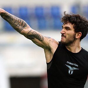 Lazio, Cataldi rinnova fino al 2020: "La mia avventura con questa squadra continua"