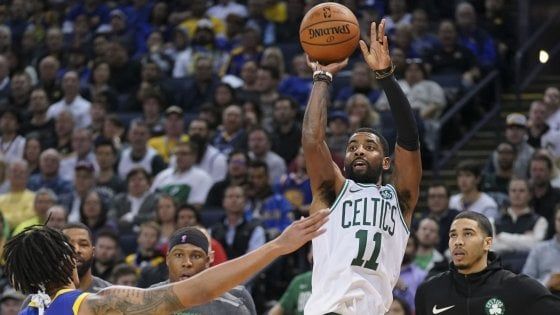 Basket, Nba: Boston umilia Golden State, colpo Houston a Toronto