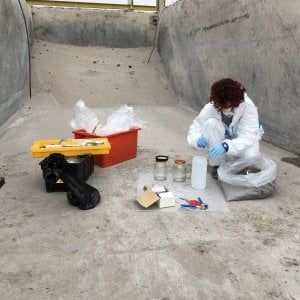 Niella Tanaro, azienda falsificava i certificati e riversava diossina in un terreno vicino ai campi 