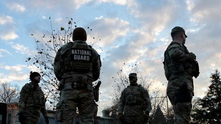 Sconfitta per Trump: la Corte Suprema vieta i soldati della Guardia nazionale a Chicago