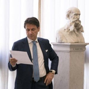 Mercati: occhi sul tentativo di Conte-bis. Mediaset muove verso l'Olanda