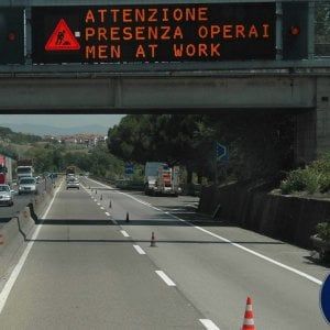 La Liguria vuol far lavorare florovivaisti e stabilimenti balneari