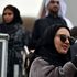 Iperconnessi, disoccupati, stufi della religione: lo dice l'Arab Youth Survey 2019