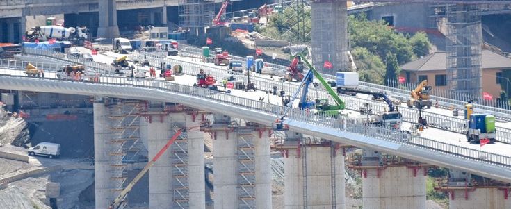 La Corte costituzionale dà torto ad Autostrade: "Legittimo estromettere la società dalla costruzione del nuovo ponte"