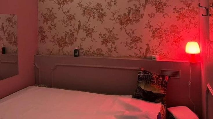 Rione Monti, prestazioni sessuali nel centro massaggi orientale di via Panisperna