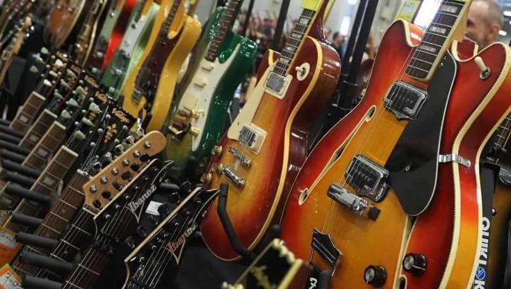 Eufonica e Guitar Show, in Fiera torna il salone della musica tra eventi e bassi da collezione