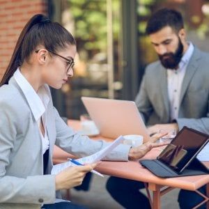 L’intelligenza è sexy, ecco perché è un fattore di attrazione