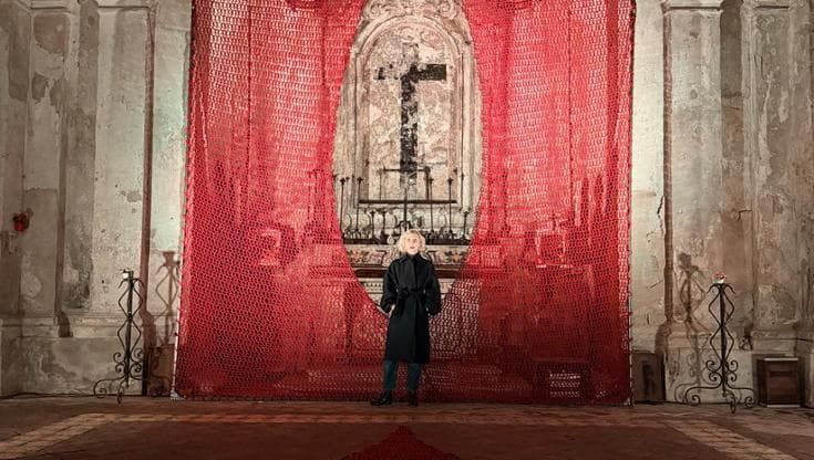 Allegra Hicks al Purgatorio ad Arco, “Intermezzo” in mostra fino al 30 marzo
