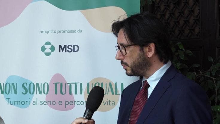 Oncologia, Botticelli: "È nostro dovere offrire alle pazienti cure personalizzate"