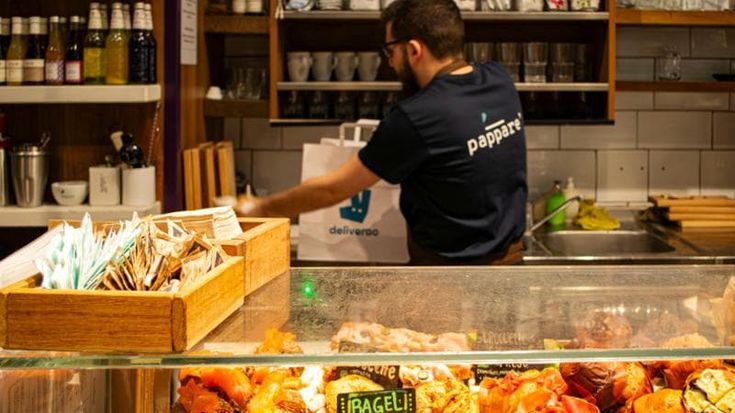 Pizza in centro, gelati in Saragozza, ravioli in Bolognina: la mappa dei cibi d’asporto preferiti