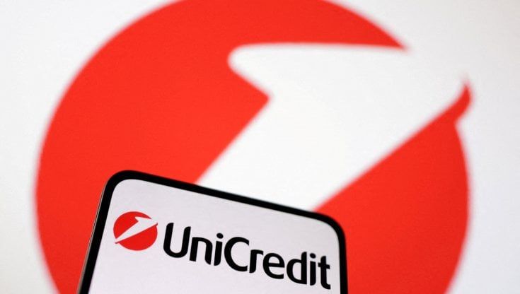 Ok del 69% dei soci Unicredit presenti all'aumento di stipendio per Ocel, che prenderà fino a 9,75 milioni 