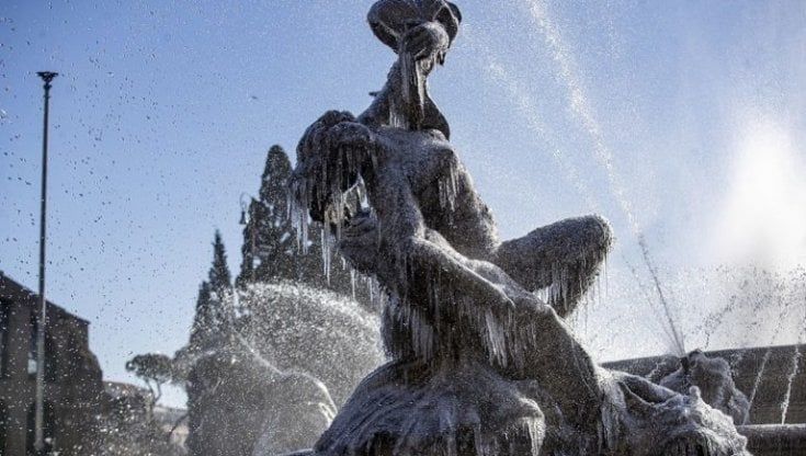 Maltempo, da giovedì torna l'inverno: piogge, nebbia e fine settimana al gelo