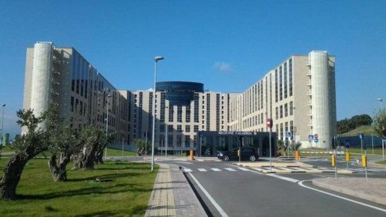 Regione Calabria affida la sicurezza sanitaria dei suoi dipendenti a un medico sotto processo per truffa e falso