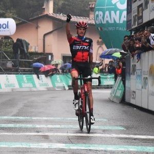 Bologna, De Marchi vince il Giro dell'Emilia