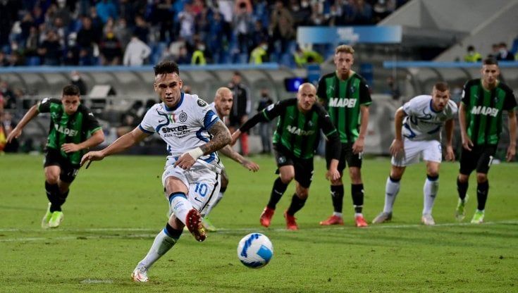 Sassuolo-Inter 1-2: tra sofferenza e polemiche, Dzeko e Lautaro salvano i nerazzurri