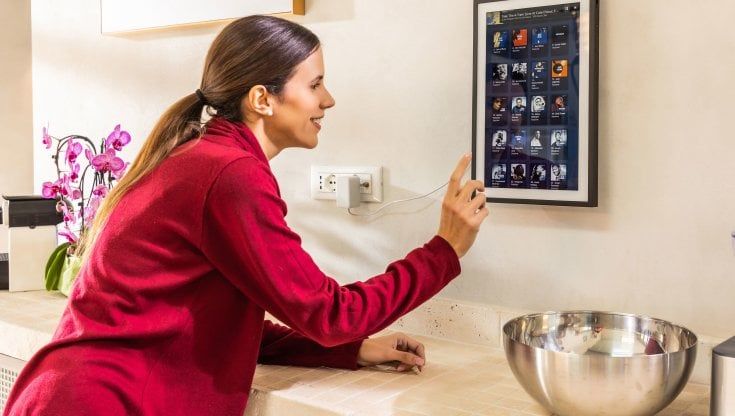 I toscani tutti pazzi per Alexa: le hanno fatto 212 milioni di domande in sei mesi