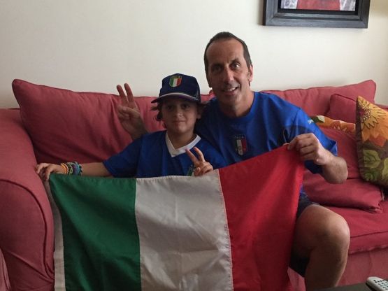 Tutti in maglia azzurra: mandate le vostre foto per rispondere a Conte /3