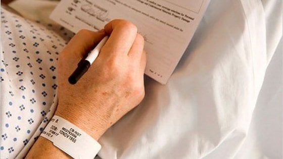 Testamento biologico, chi garantisce il rispetto delle volontà in caso di non autosufficienza