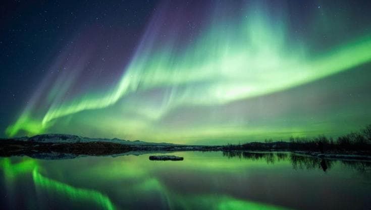 Tempesta solare il 5 febbraio: colpirà la Terra di striscio, possibili effetti anche in Italia