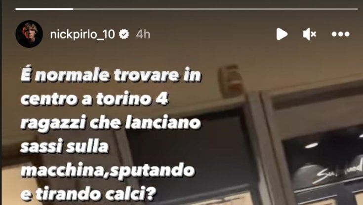 Sassi contro l'auto di Nicolò Pirlo a Torino, la denuncia sui social