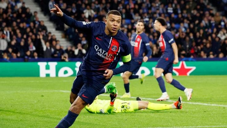 Champions, Mbappé si riprende di forza il Psg: sfonda la rete, fa doppietta ed elimina la Real Sociedad