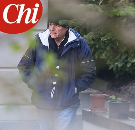 La convalescenza di Bersani: la foto su "Chi"