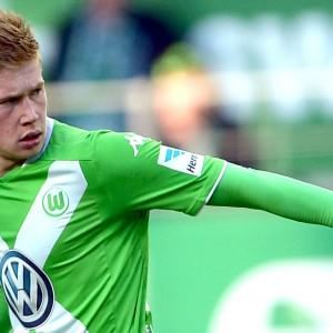 Il Wolfsburg ai suoi tifosi: attenti, a Napoli occhio ai furti e ai semafori. Ma l'allenatore si dissocia: un posto da amare