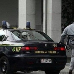  Evasione, la Guardia di finanza sequestra nel Casertano 13mila litri prodotti petroliferi