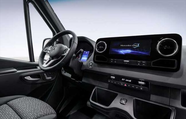 Nuovo Sprinter Mercedes, si cambia tutto