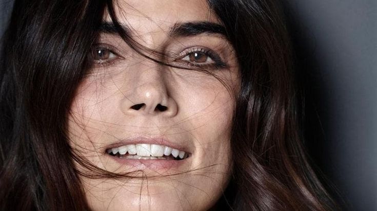 Valeria Solarino: “Porto in scena l’arroganza dell’imperialismo ma in tv la mia passione resta Rocco Schiavone”