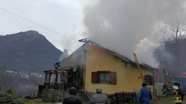 In 24 ore 22mila euro: gara di solidarietà per mamma e figlia senza più casa, marito e papà