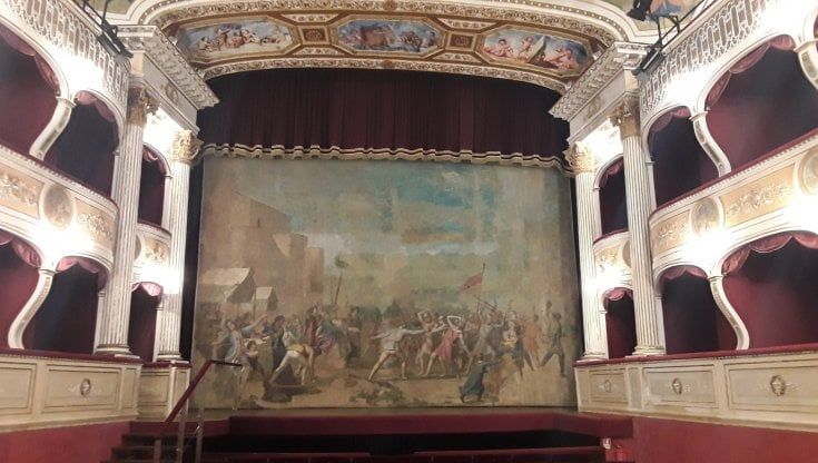 Luci a Racalmuto: riapre il teatro amato da Sciascia
