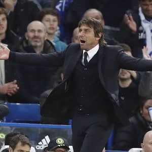 Inghilterra, i tifosi rivogliono in curva i posti in piedi