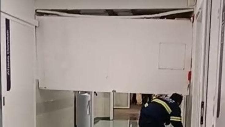 Crolla parte del controsoffitto al pronto soccorso del Cervello, un’operatrice si frattura il naso