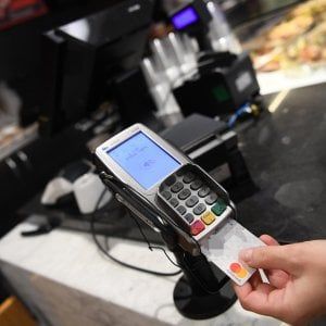 Una multa, la rata del mutuo, una spesa imprevista: italiani al top per ansie finanziarie