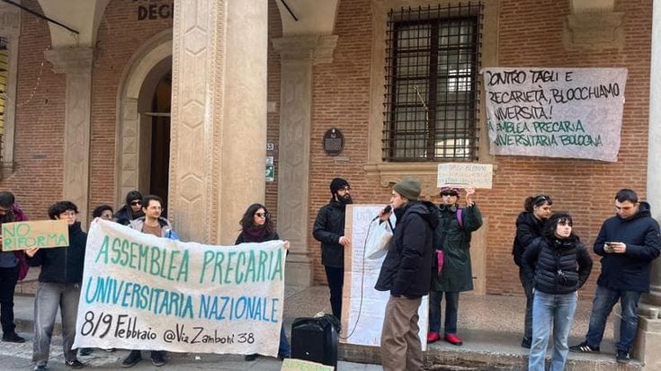 Università, assegni di ricerca addio. E i precari si mobilitano: “Così tagliati fuori”