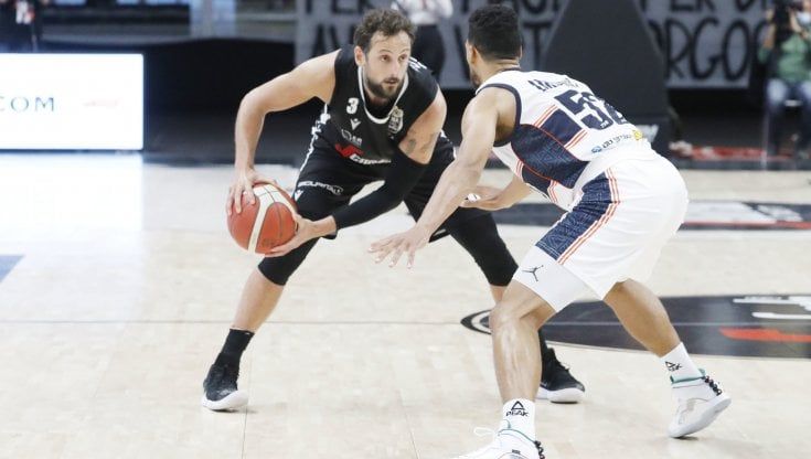 Imbrò perdona, Belinelli no: così la Virtus è 2-0 su Treviso