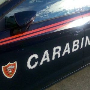Foggia, una donna accoltellata nell'androne di casa: è grave. Fermata un'altra donna