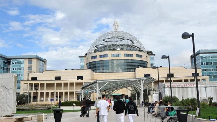 San Raffaele, licenziata la sindacalista che ha denunciato l’impiego delle cooperative nell’ospedale