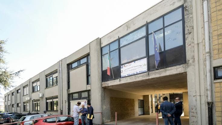Napoli, scuole chiuse a Ponticelli: sit-in davanti al Comune