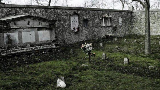 I partigiani e il Pd alla Merkel: "Via la medaglia al boia di Marzabotto"