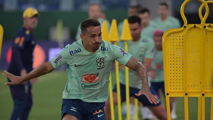 Juventus, Danilo si fa male in Brasile: Allegri trema in vista del Milan
