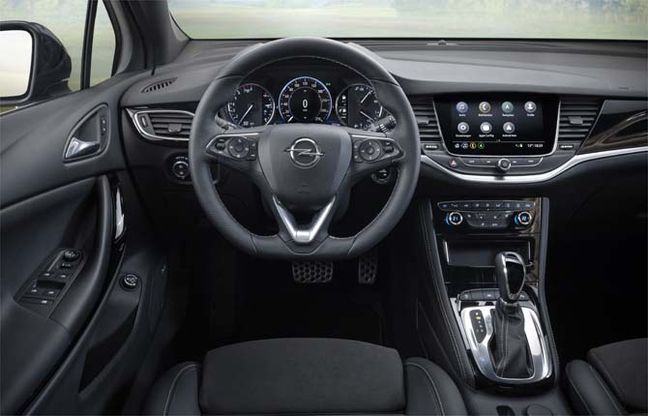 Opel Astra, connettività e infotainment all’avanguardia