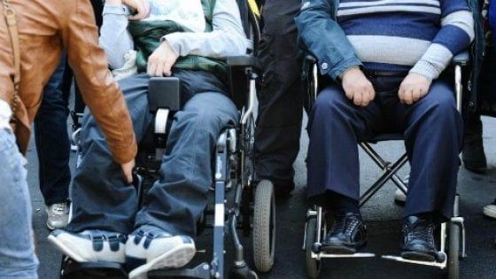 Disabili gravi, in Puglia ritardi per gli assegni di cura. Il ristoratore Tuccino: "Meglio l'eutanasia"