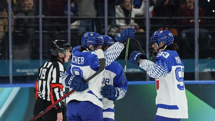 Olimpiadi, sale la febbre per l’hockey: spalti esauriti all’Arena per la nazionale femminile