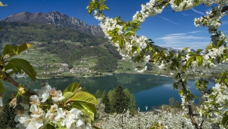 Previsioni meteo: weekend con sole e caldo ma da lunedì cambia tutto