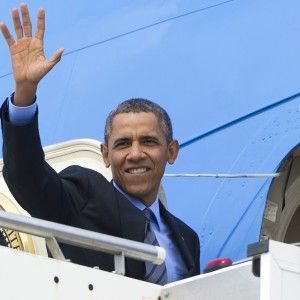 Obama lascia Roma,  Grillo lo attacca: "Vuole vendere gas e teme i tagli agli F35"